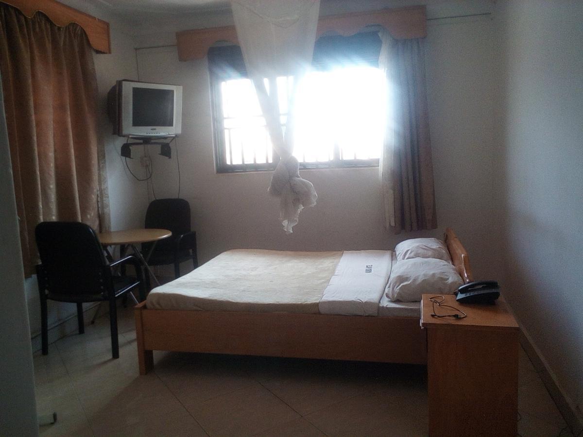 Mamba Hotel Kampala Dış mekan fotoğraf